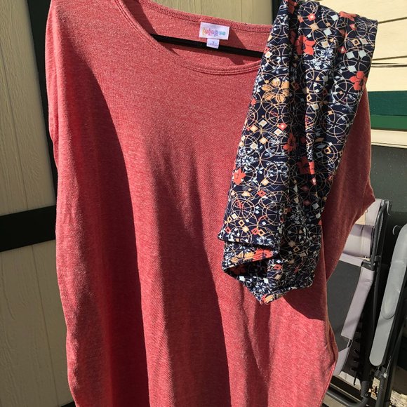 Outfit - Picture 2 of 3